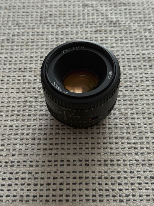Nikon 85 1.8 D , Nikon 50 1.8 D