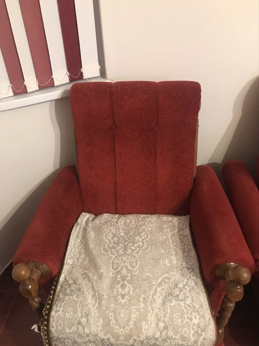 Разтегателен диван с 2 фотьойла