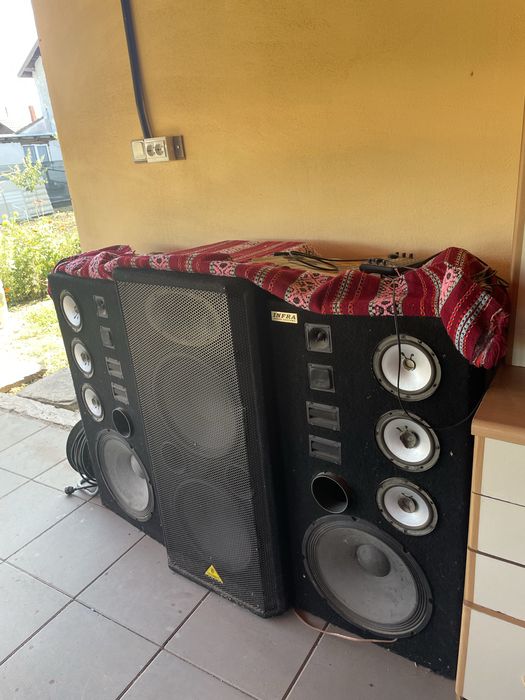 Vand urgent Sistem audio+alte lumini si echipamente discoteca