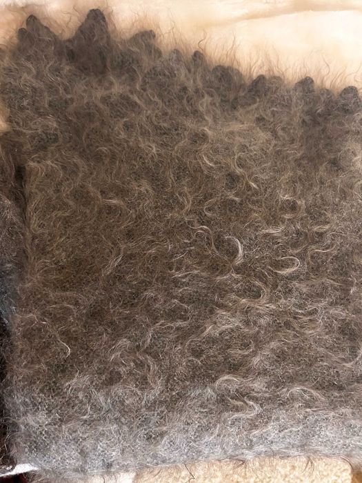 Продам шали пуховые разные