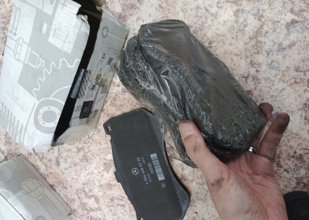 Колодки Мерседес CLS W218 63 AMG