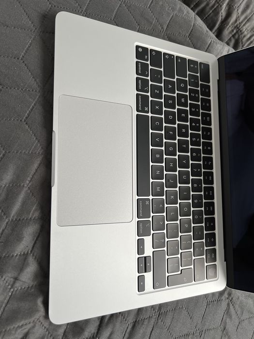 Macbook air M3 16GB/256GB