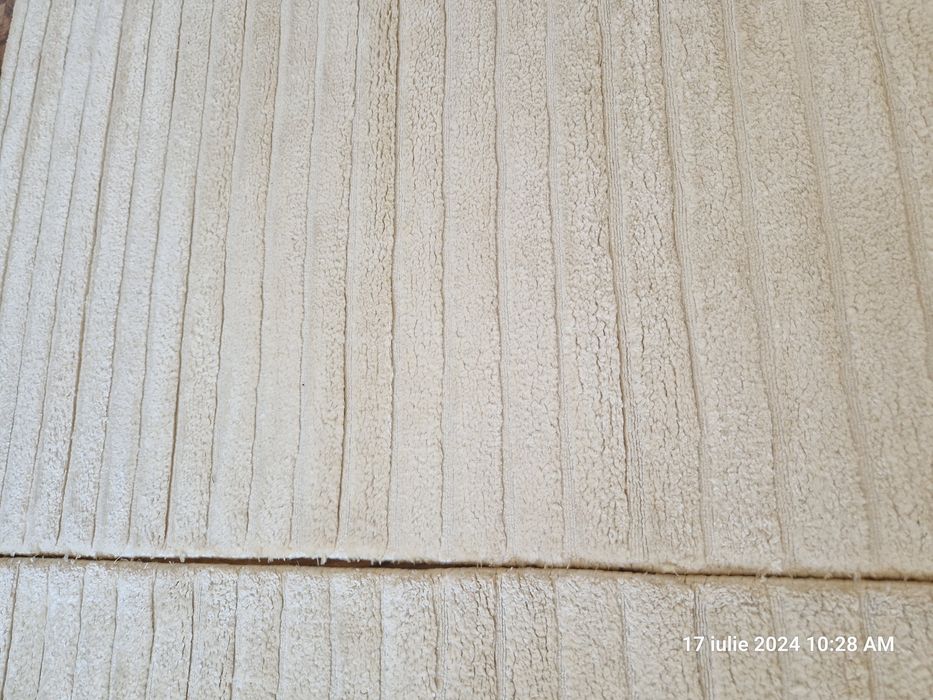 Covor carpeta perinite de lana, traditional
