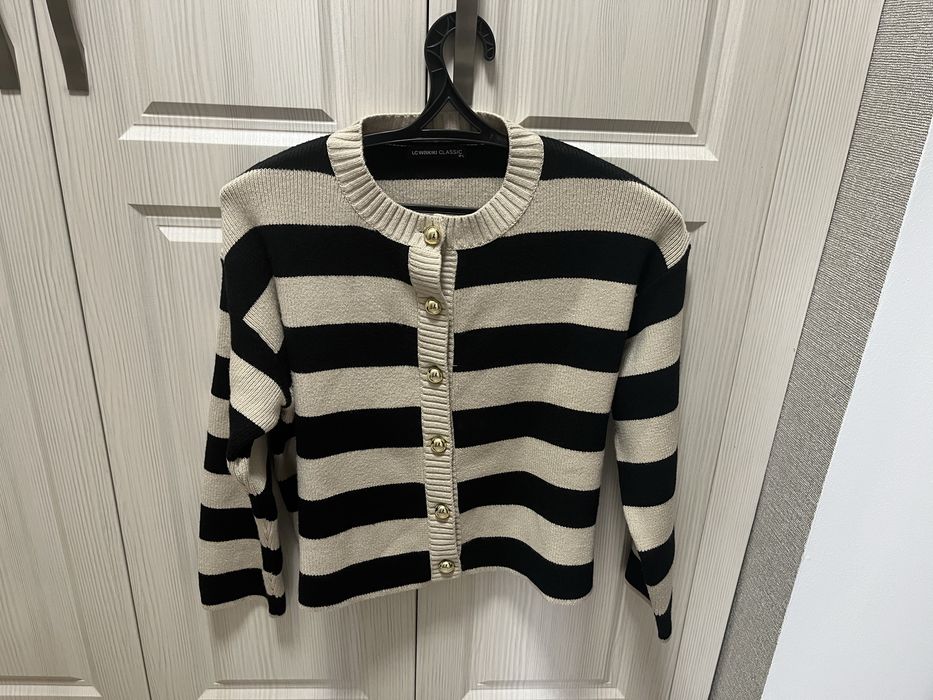 Продам кофту женскую