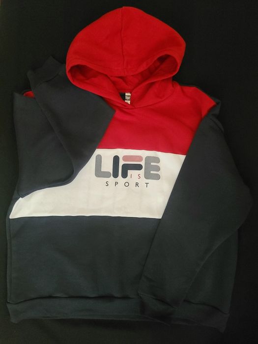 Продаётся джемпер с капюшоном - худи