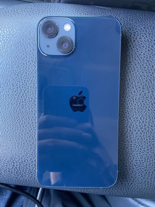 Продам айфон 13 128 гб