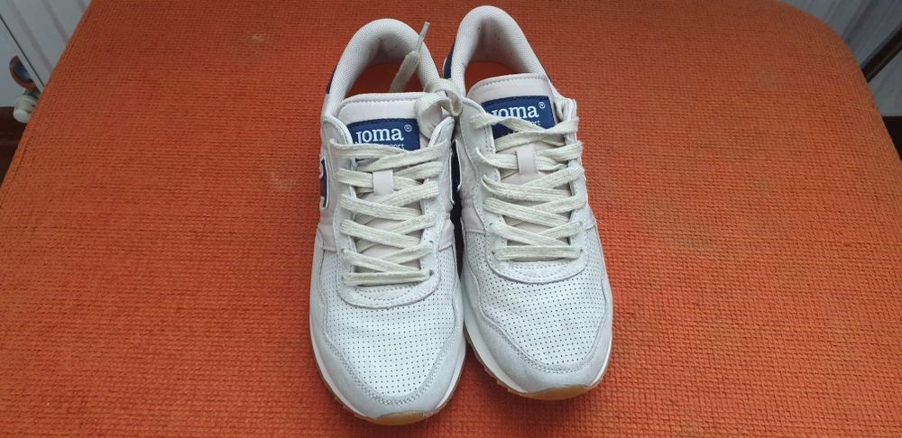Vand adidași Joma!Predare personala doar în București