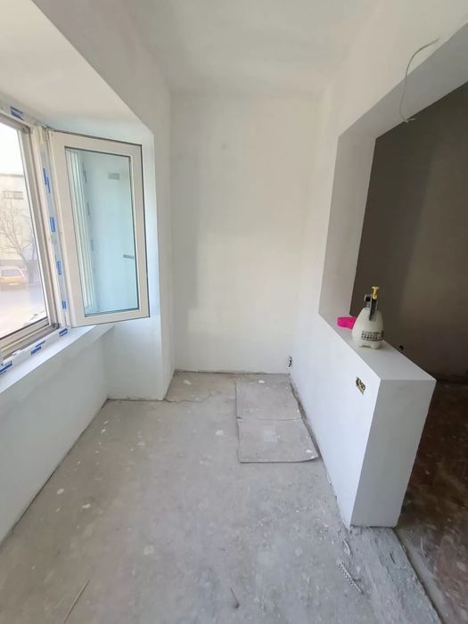 Amenajări interioare și exterioare apartamente și spații comerciale