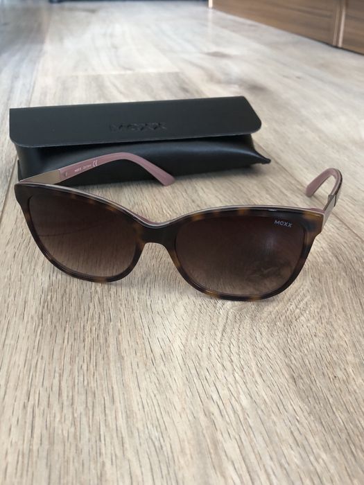 Защитни Дамски очила Mexx - нови с калъфче към тях