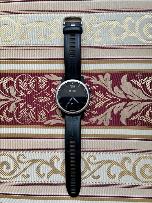 Vand Garmin Fenix 5s Plus cu GPS / harti / muzica