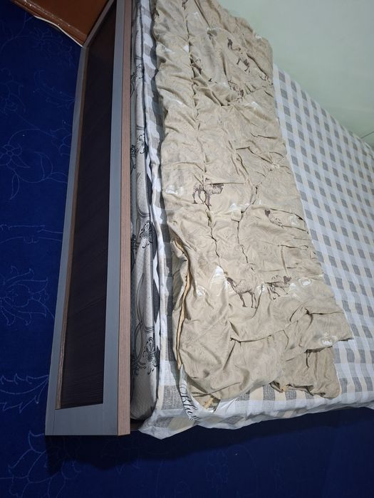 Спальни и шкаф янги