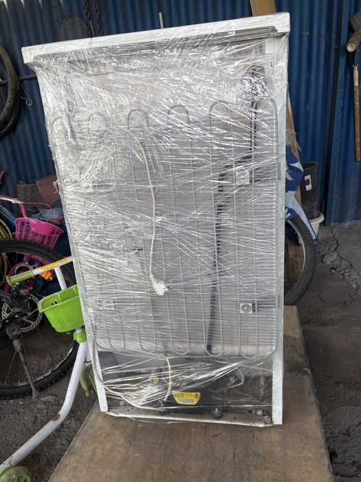 Рабочий, хороший Холодильник