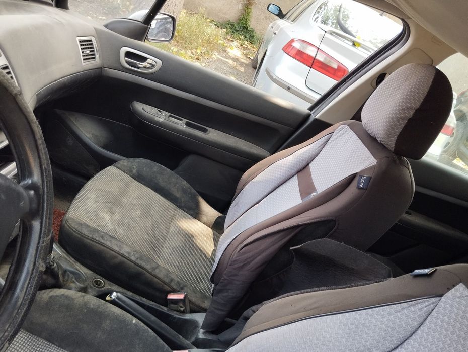 Dezmembrari  Peugeot 307  2000  > 0000 1.6 HDi 110 Motorina