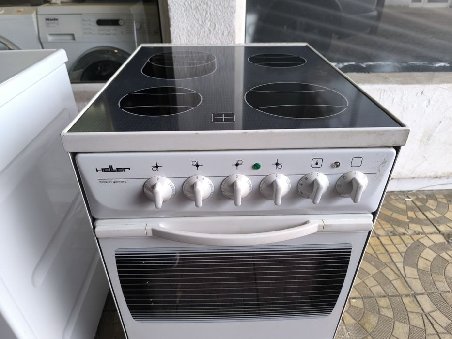 Свободно стояща печка Heller EHF 548/08 B