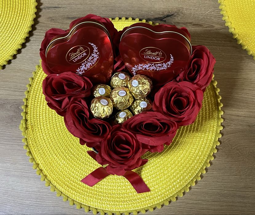 Подаръчни кутии и букети