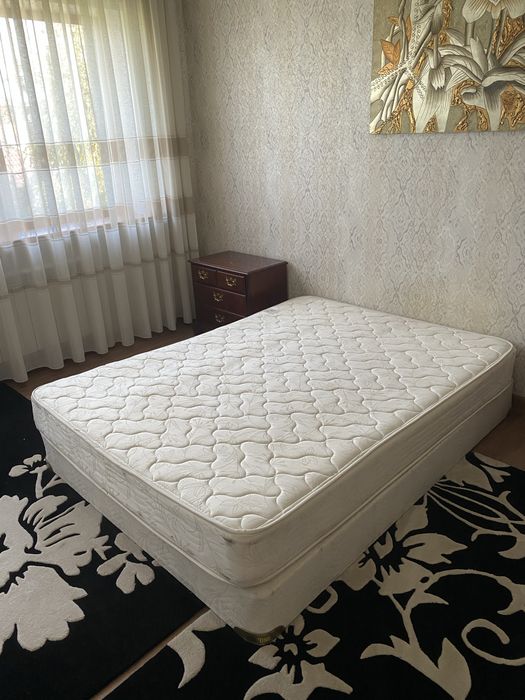 продам матрасы 2 комплекта