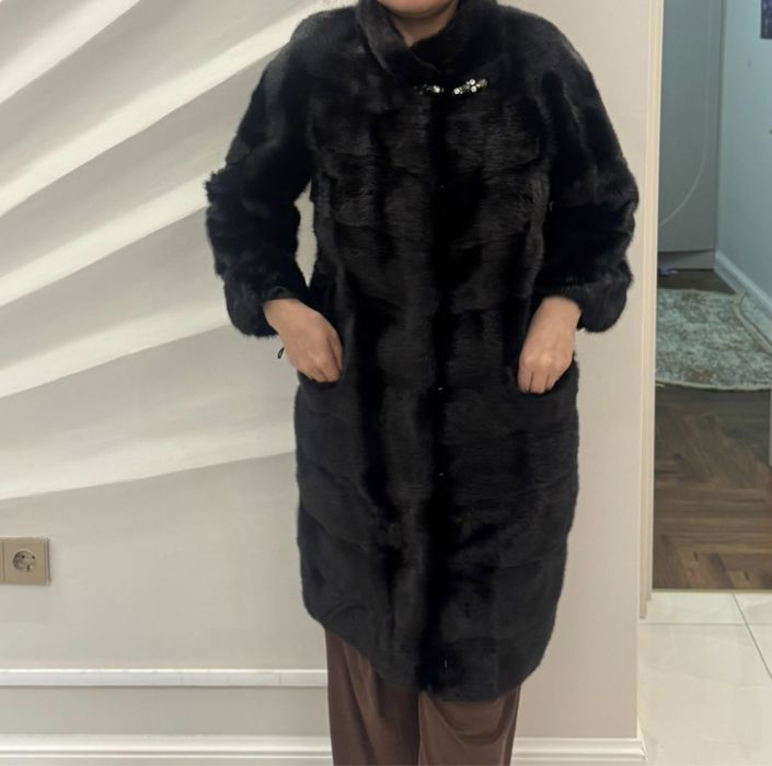 Продам норковую шубу