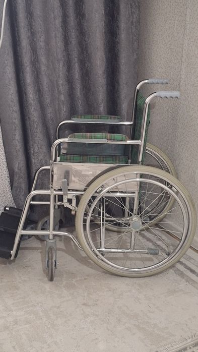 Инвалидная коляска