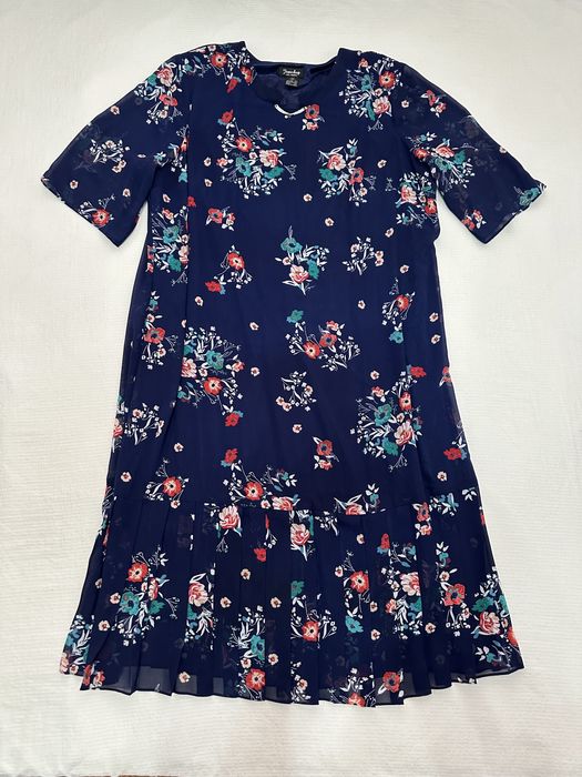 Женские платья размера 52-54