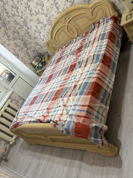 Спальный гарнитур б/у