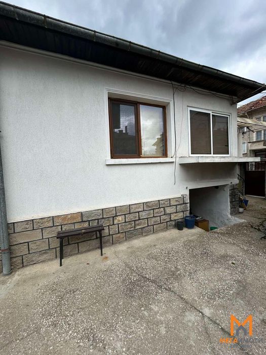 Продава се Къща в Севлиево - 83 кв.м за 922 €/кв.м - Снимка #1