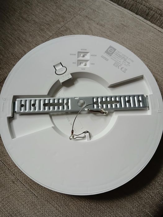 Vând aplica reglabila,noua