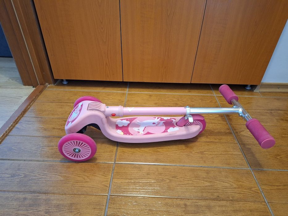 Trotineta pentru copii fetite
