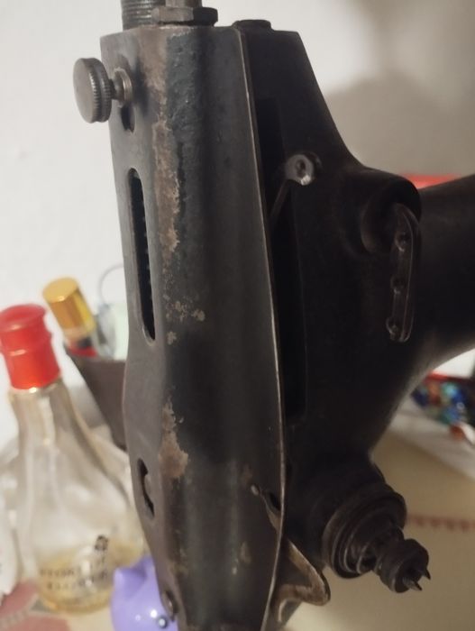 Mașină de cusut Singer