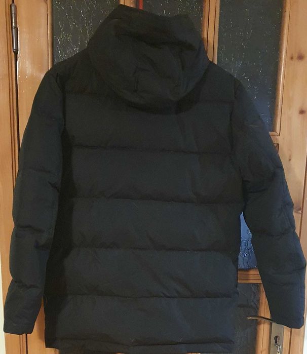 Geaca de damă neagra umplută cu puf Gr. 40