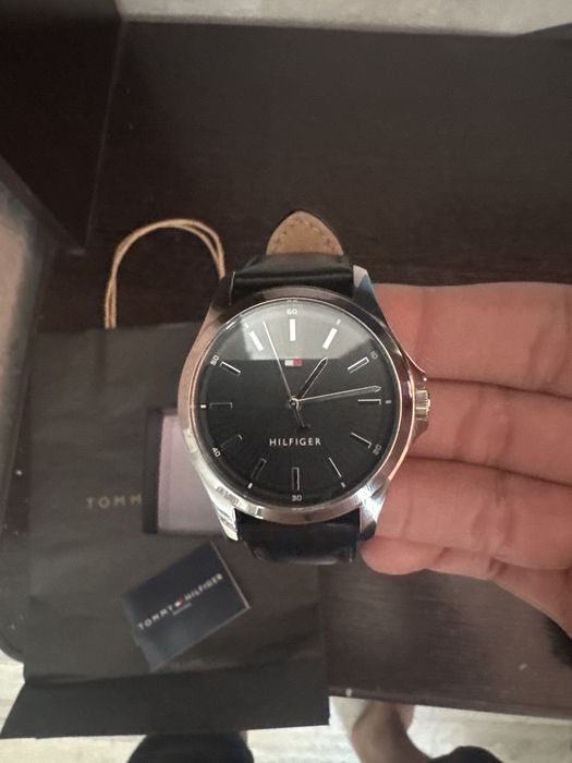 Tommy часы оригинал