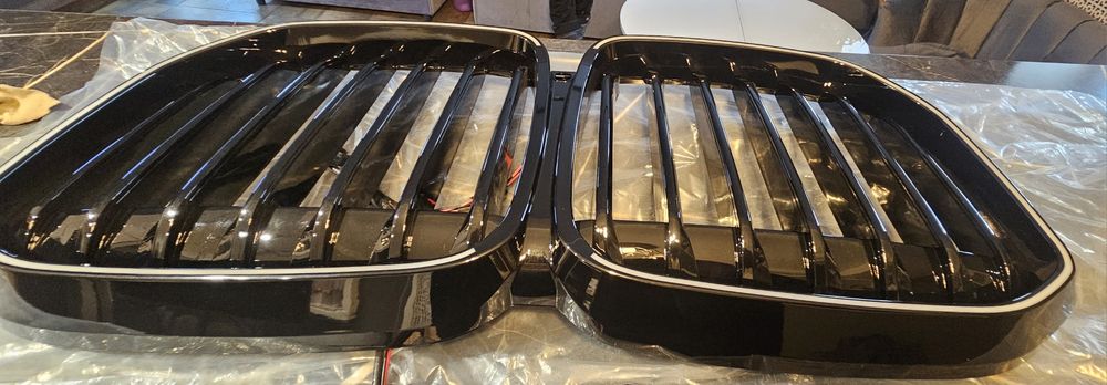 Продам решётку на BMW X7