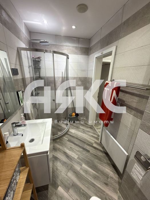 Тристаен обзаведен апартамент в кв. Овча купел 1