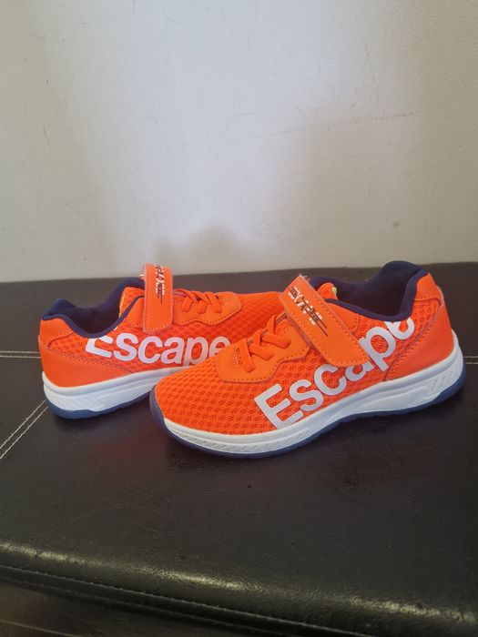 Adidasi Escape, marimea 31