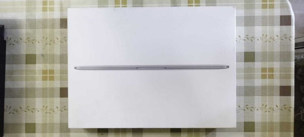 Оригинальная коробка от MacBook A1534