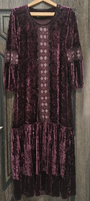 Женское платье в отличном состоянииПродаю женское платье
Состояние отл