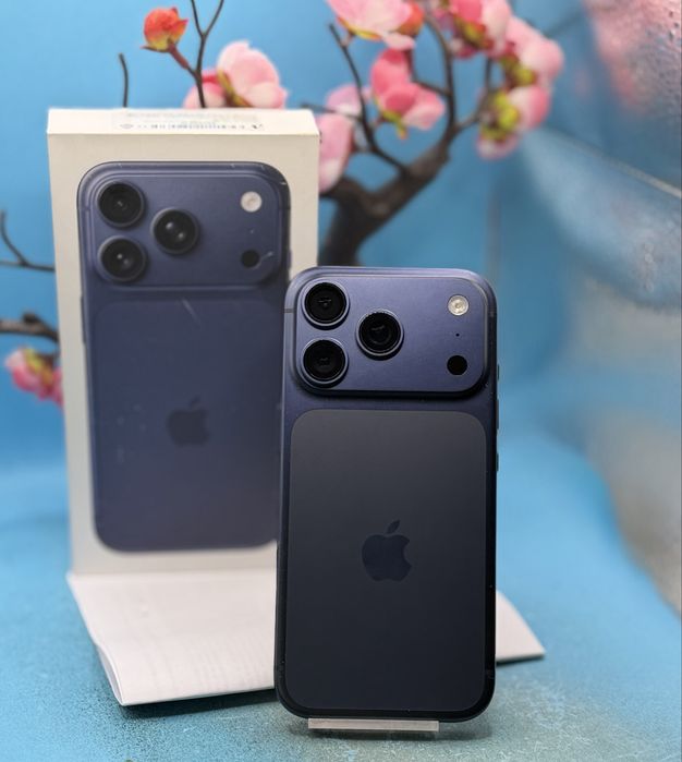 ГАРАНЦИОНЕН!!! Apple iPhone 17 Pro, 256GB, 5G, Deep Blue + аксесоари