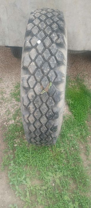 Гума с джанта от Камаз.