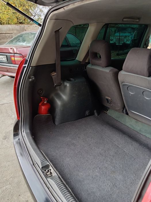 Мазда Премаси Минивен 2002