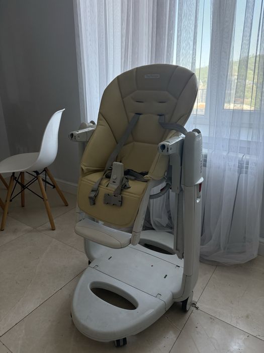 Стул для кормления Peg Perego Tatamia