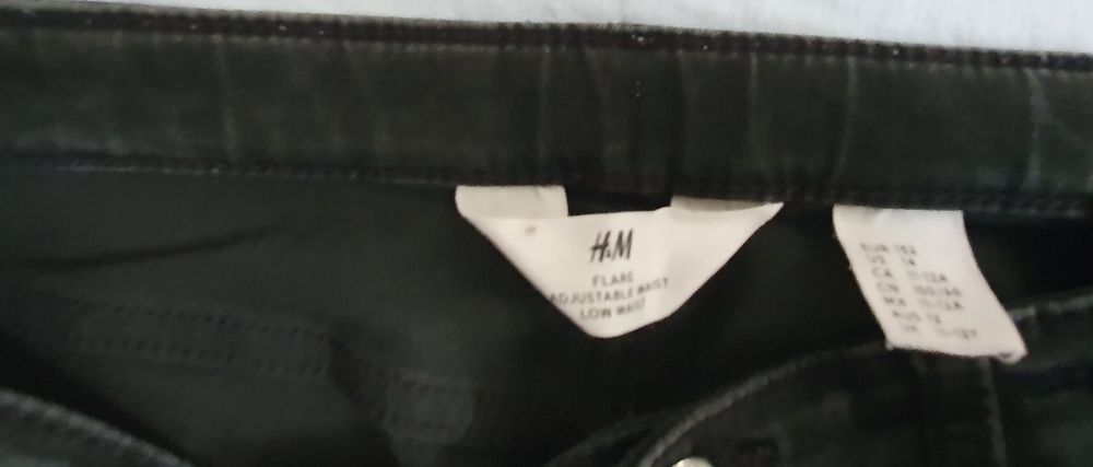 Ocazie 4 buc pantaloni 10-11 ani de firma H&M lc waikiki hanorac cadou