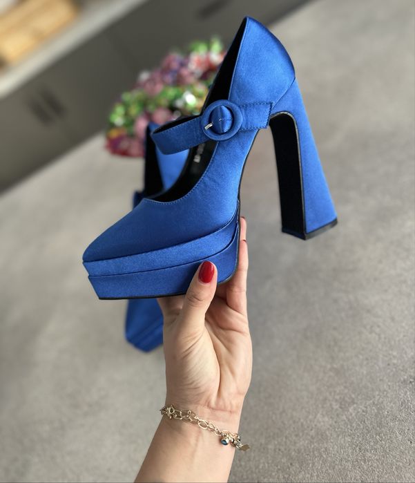 Pantofi noi tip stiletto