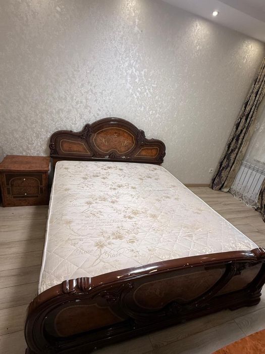 Спальный гарнитур в классическом стиле
