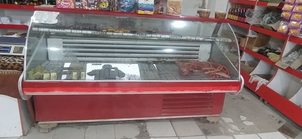 Veterina xaladelnik sotiladi