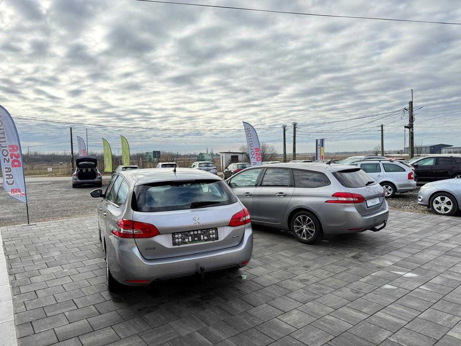 Peugeot 308 2015 - 1.6 diesel - 4990e