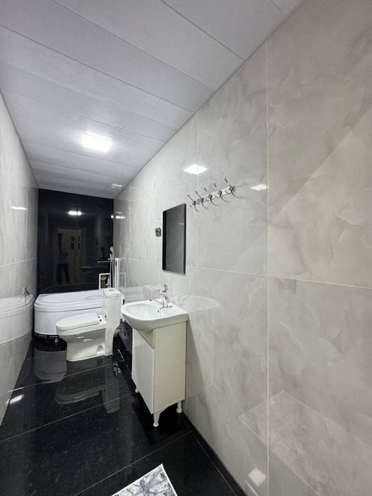 Срочно продаётся без  глухой 3х-комнатная квартира