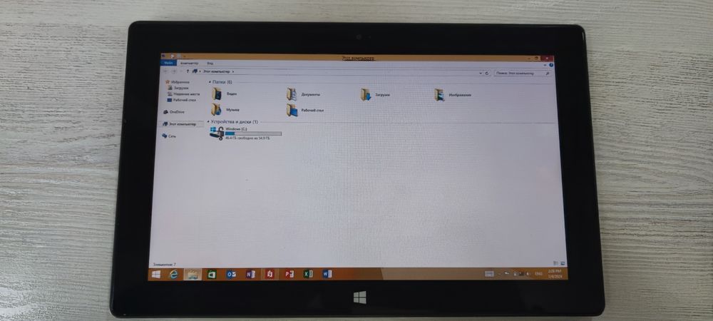 Microsoft surface RT 2 gb ram, 64 gb rom