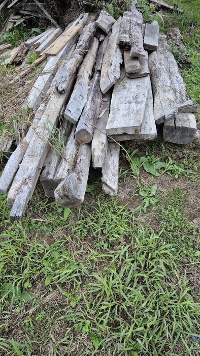 Colna veche din stejar