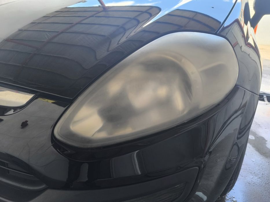 Полиране на фарове