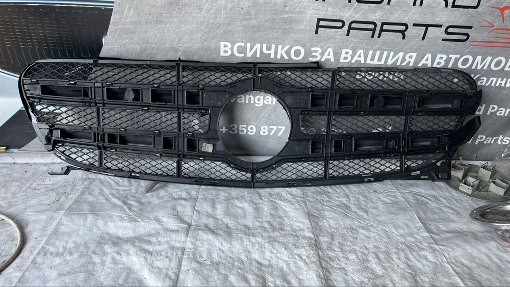 Mercedes E W212 Facelift решетка със забележка