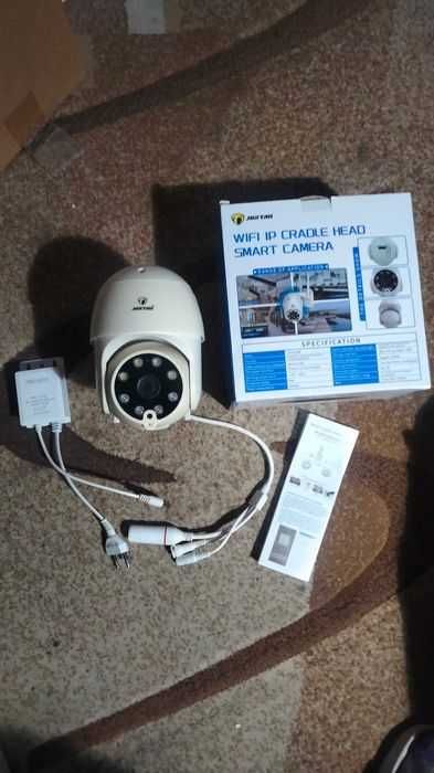 Camera de supraveghere rotativa